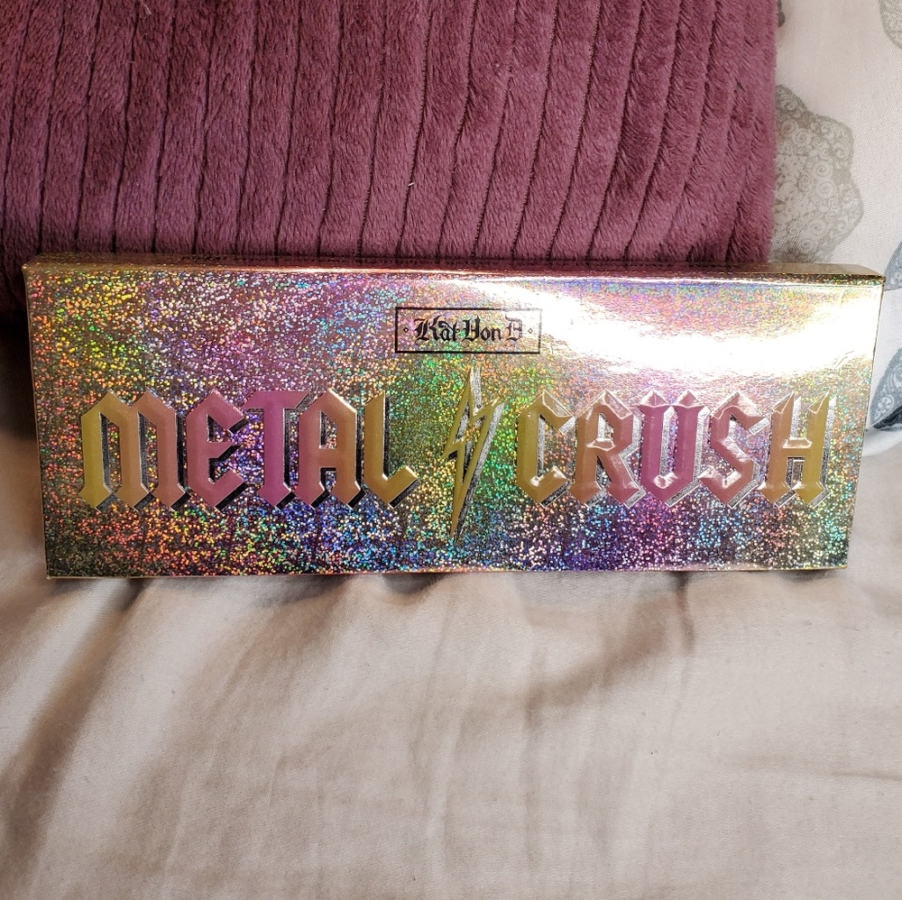 Kat Von D Metal Crush Highlighter Palette